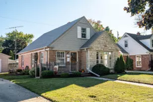 819 Florence Ave, Racine, WI 53402 - Photo 1