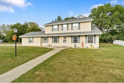 8780 W Lake Pointe Dr, Franklin, WI 53132 - Photo 1