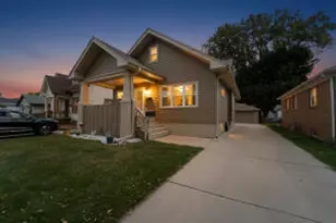 2123 Carlisle Ave, Racine, WI 53404 - Photo 1