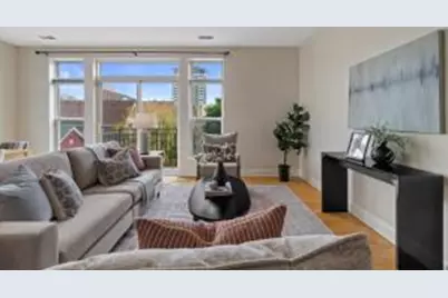 1550 N Warren Ave, Milwaukee, WI 53202 - Photo 1