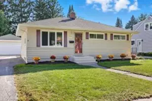 513 Peters Dr, Waukesha, WI 53188 - Photo 1