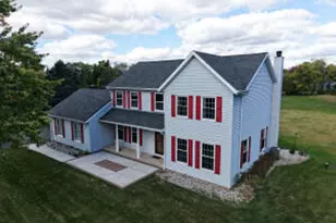 1958 Homestead Ct, Grafton, WI 53012 - Photo 1