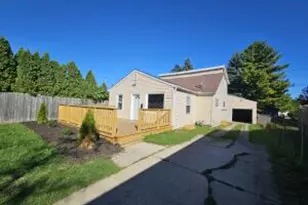 2113 Kentucky St, Racine, WI 53405 - Photo 1
