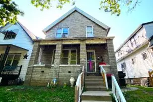 1115 S 33rd St, Milwaukee, WI 53215 - Photo 1