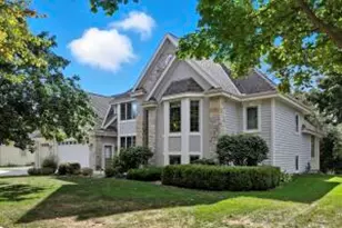 915 Schloemer Dr, West Bend, WI 53095 - Photo 1