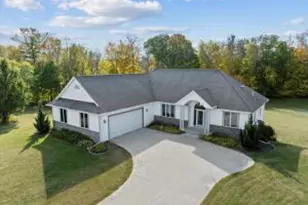 223 Concord Dr, Sheboygan Falls, WI 53085 - Photo 1