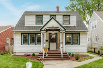 4666 N Ironwood Ln, Glendale, WI 53209 - Photo 1