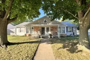 418 Washington St, Grafton, WI 53024 - Photo 1