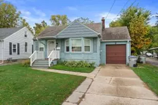 1307 W Lawn Ave, Milwaukee, WI 53209 - Photo 1