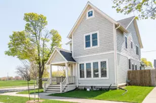 2301 W Garfield Ave, Milwaukee, WI 53205 - Photo 1