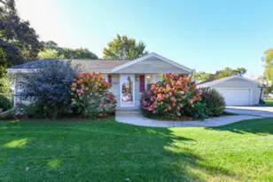 8137 W Margaret Ln, Franklin, WI 53132 - Photo 1