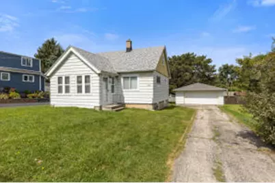 2112 W Kimberly Ave, Milwaukee, WI 53221 - Photo 1