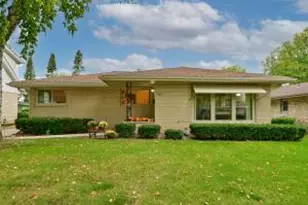 3013 S 82nd St, West Allis, WI 53219 - Photo 1