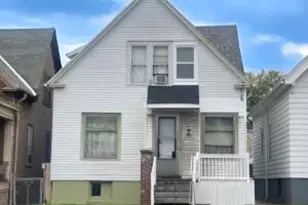 3134 N Holton St, Milwaukee, WI 53212 - Photo 1