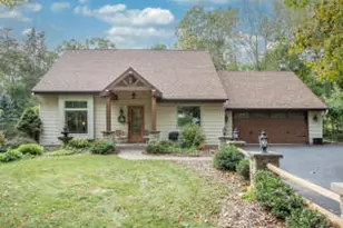 177 Evelyn Ave, Delafield, WI 53018 - Photo 1