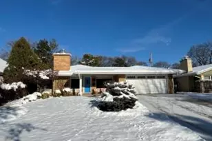 7920 St Anne Ct, Wauwatosa, WI 53213 - Photo 1