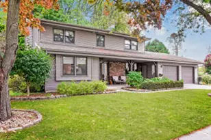 1127 Edgewood Rd, Kewaskum, WI 53040 - Photo 1