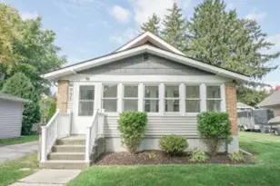 733 Walker St, Lake Geneva, WI 53147 - Photo 1