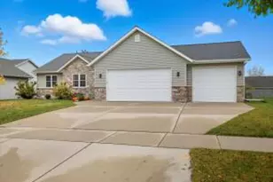 1219 Sunflower Dr, West Bend, WI 53090 - Photo 1