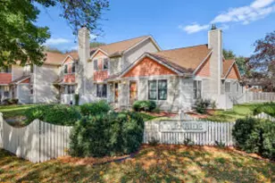 939 Sunset Pl, Onalaska, WI 54650 - Photo 1