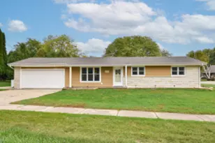 670 Court Dr, Hartford, WI 53027 - Photo 1