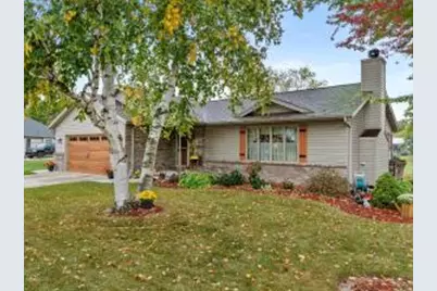 501  River Bluff Dr, Manitowoc, WI 54220 - Photo 1