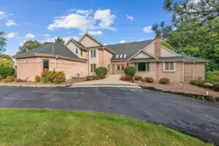 4580 Somerset Ln, Brookfield, WI 53045 - Photo 1