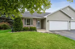 465 Fox Ln, Walworth, WI 53184 - Photo 1