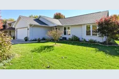 965 E Twin Oaks Dr, Oak Creek, WI 53154 - Photo 1