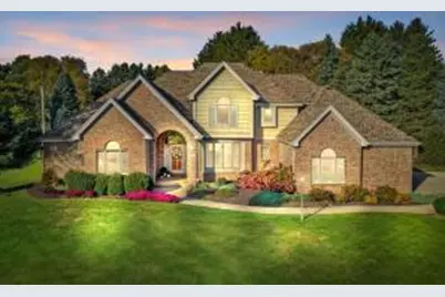 4  Lake Pointe Cir, Racine, WI 53402 - Photo 1