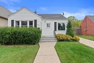 2418 S 77th St, West Allis, WI 53219 - Photo 1