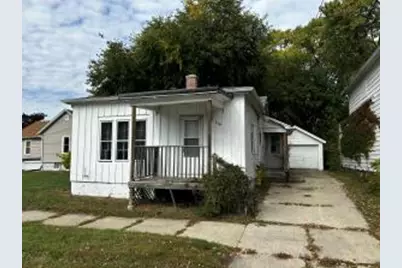 614  11th St, Racine, WI 53403 - Photo 1