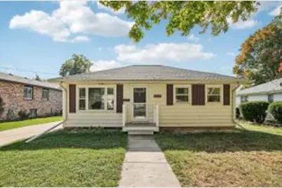 606  Phoenix St, Delavan, WI 53115 - Photo 1