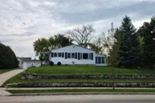 1021 Arcadian Ave, Waukesha, WI 53186 - Photo 1