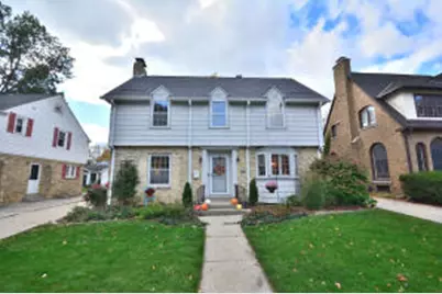 125 N 88th St, Wauwatosa, WI 53226 - Photo 1