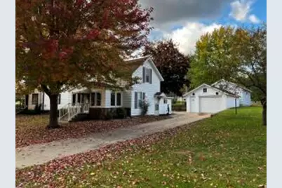 302 E Park St, Neshkoro, WI 54960 - Photo 1