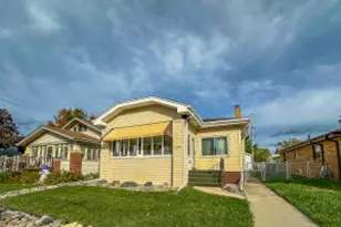 2005 Thurston Ave, Racine, WI 53403 - Photo 1