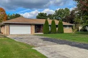 212 W State Rd, North Prairie, WI 53153 - Photo 1