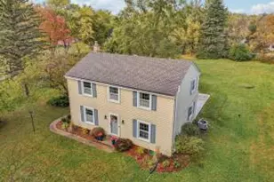 10606 Robinwood Ct, Cedarburg, WI 53012 - Photo 1