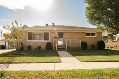 2821  Pinehurst Ave, Racine, WI 53403 - Photo 1