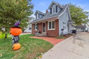 2172 S 98th St, West Allis, WI 53227 - Photo 1