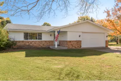 W163N10968  Briarcliff Ct, Germantown, WI 53022 - Photo 1