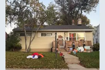 8014 W Grantosa Dr, Milwaukee, WI 53218 - Photo 1