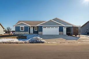 1908 Arches Dr, Holmen, WI 54636 - Photo 1