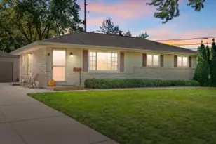 N87W18225 Queensway -, Menomonee Falls, WI 53051 - Photo 1