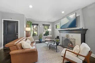 2432 N Lake Dr, Milwaukee, WI 53211 - Photo 1