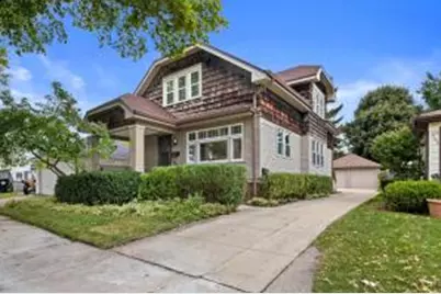 2712  Mitchell St, Racine, WI 53403 - Photo 1