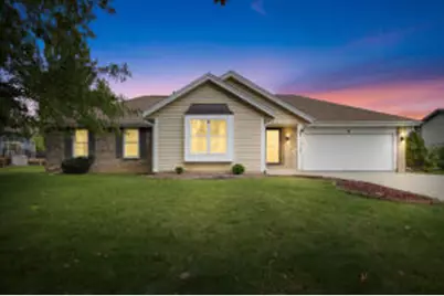 4028 W Jerelin Dr, Franklin, WI 53132 - Photo 1