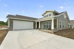 1102 Harbor Ave, West Bend, WI 53095 - Photo 1