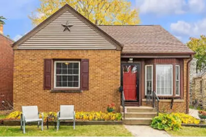 5006 N Ardmore Ave, Whitefish Bay, WI 53217 - Photo 1